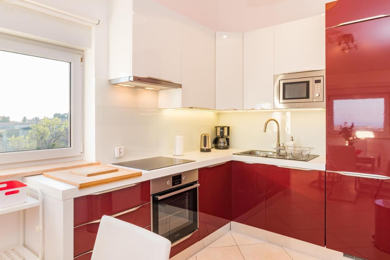 Sea View Apartment Liznjan Bagian luar foto