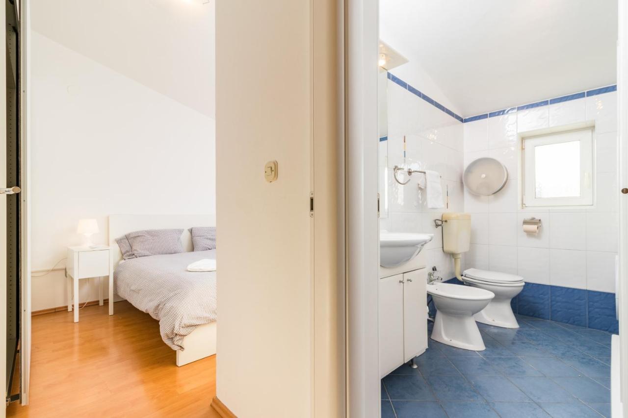 Sea View Apartment Liznjan Bagian luar foto