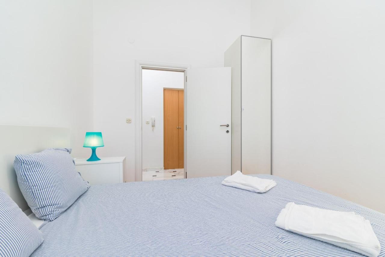 Sea View Apartment Liznjan Bagian luar foto